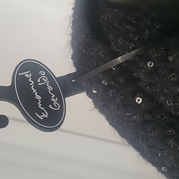 Emanuel Geraldo Infinity Scarf - Picture 3 of 3